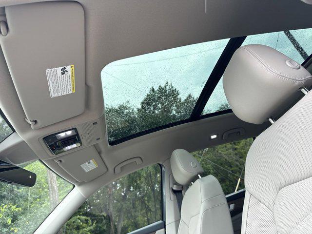 new 2026 Volkswagen Atlas car, priced at $44,185