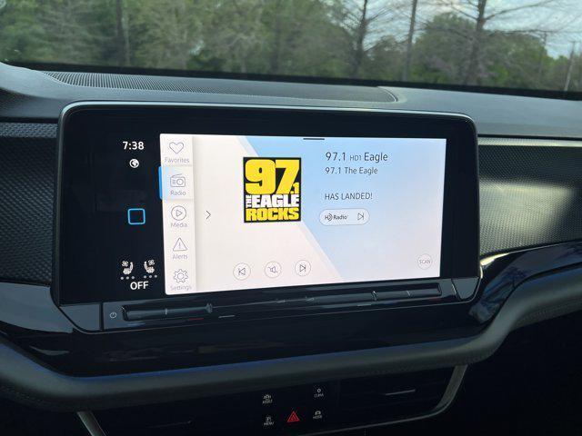 new 2026 Volkswagen Atlas Cross Sport car, priced at $63,471