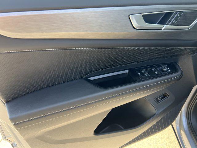 used 2025 Volkswagen Atlas Cross Sport car, priced at $37,991