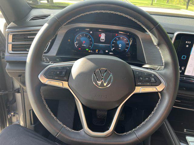 used 2025 Volkswagen Atlas Cross Sport car, priced at $37,991