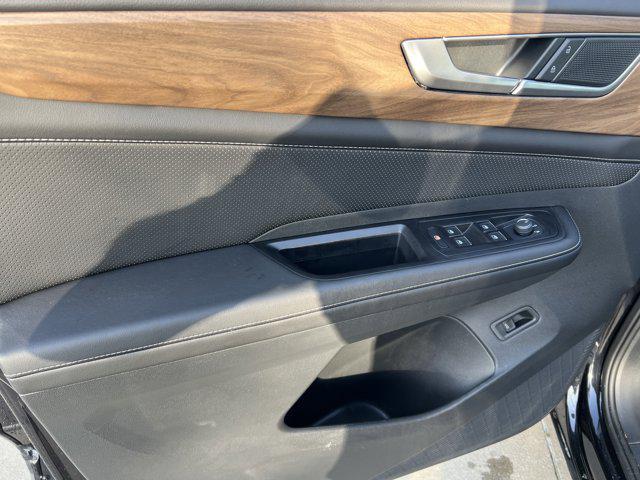 used 2025 Volkswagen Atlas car, priced at $39,991