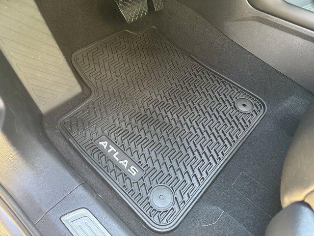 new 2026 Volkswagen Atlas car, priced at $44,185