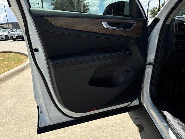 new 2026 Volkswagen Atlas car, priced at $44,916