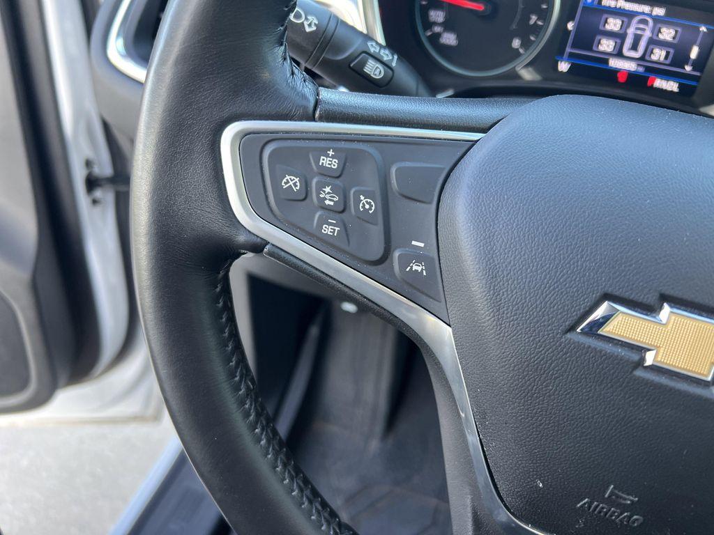 used 2022 Chevrolet Equinox car, priced at $16,666