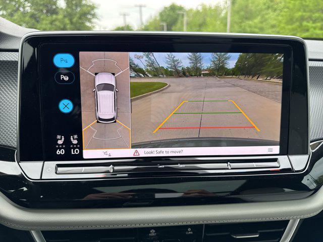 new 2026 Volkswagen Atlas Cross Sport car, priced at $51,406