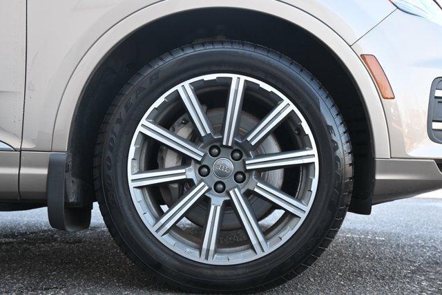used 2018 Audi Q7 car, priced at $17,859