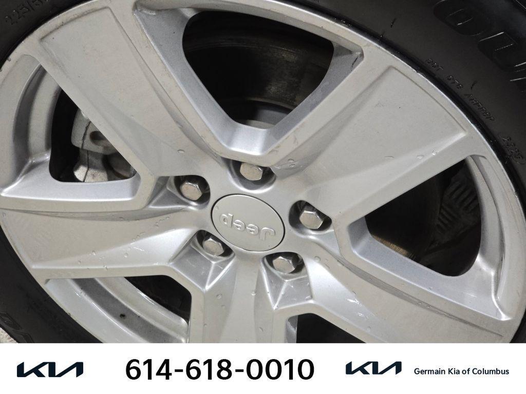 used 2022 Jeep Compass car, priced at $18,294