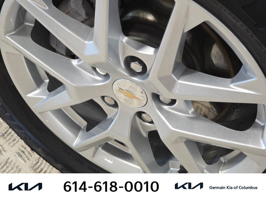 used 2023 Chevrolet Equinox car, priced at $22,630
