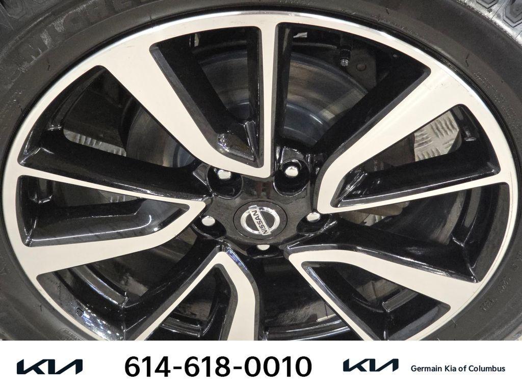 used 2020 Nissan Rogue car, priced at $12,942