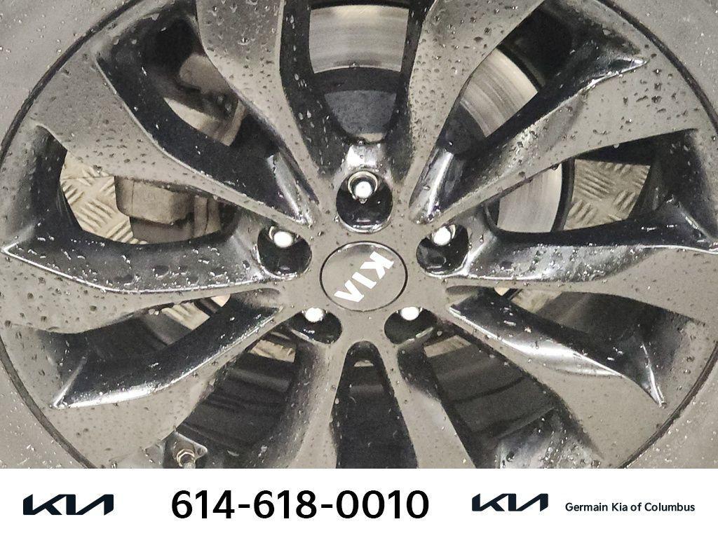 used 2020 Kia Sorento car, priced at $13,674