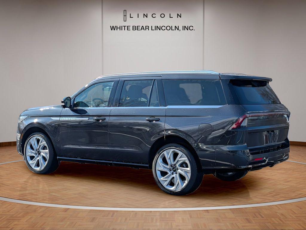 used 2025 Lincoln Navigator car, priced at $92,989