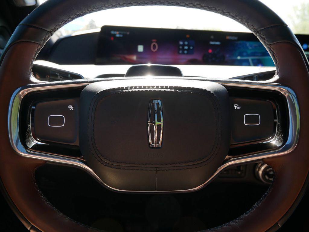 used 2025 Lincoln Navigator car, priced at $85,345