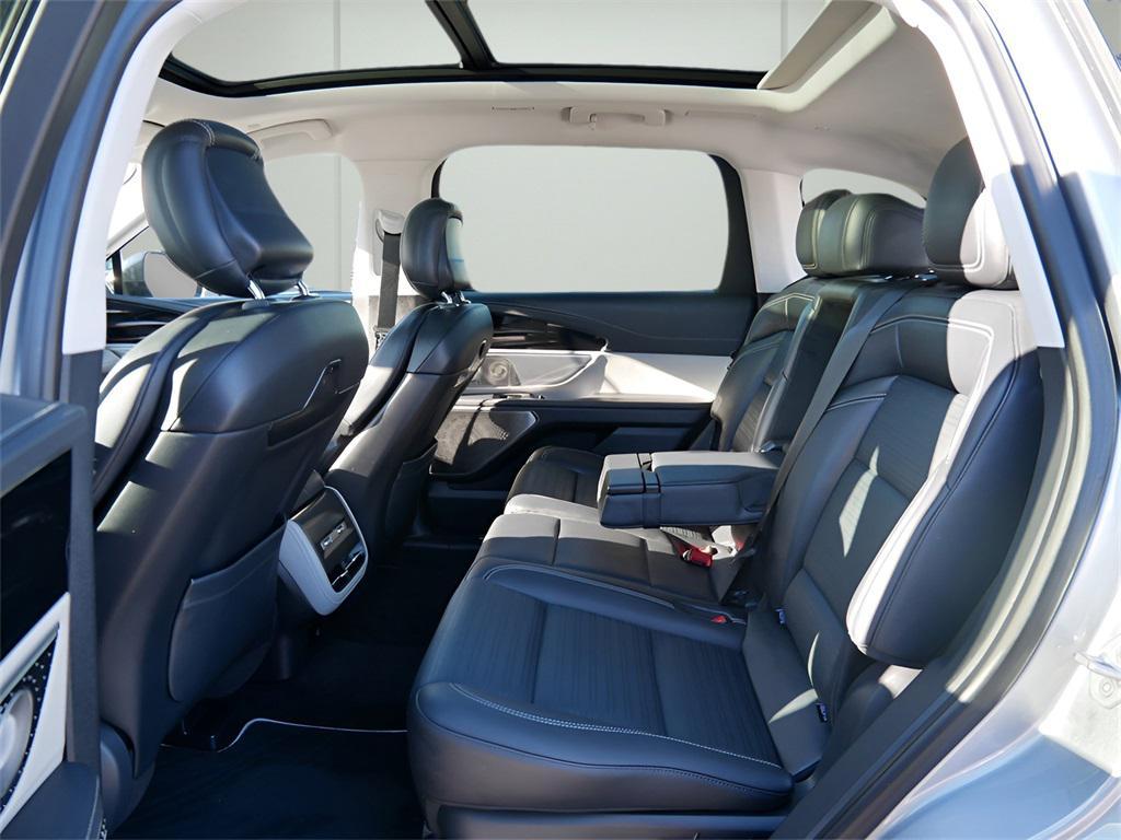 used 2025 Lincoln Nautilus car, priced at $59,995