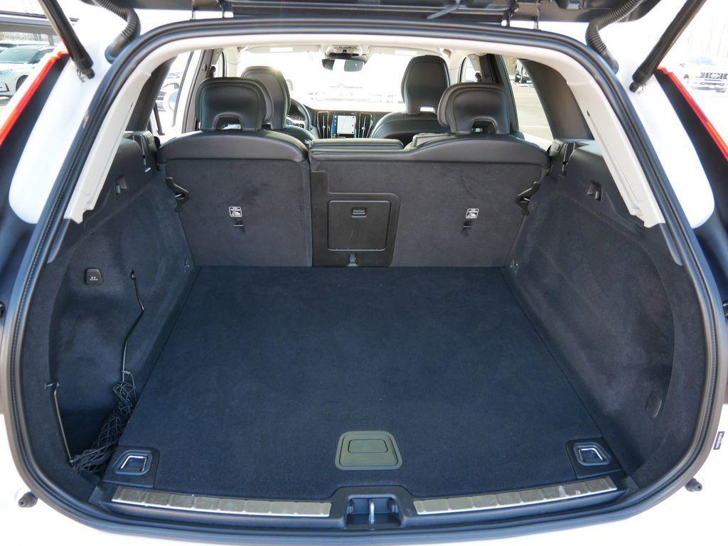 used 2021 Volvo XC60 car, priced at $23,995