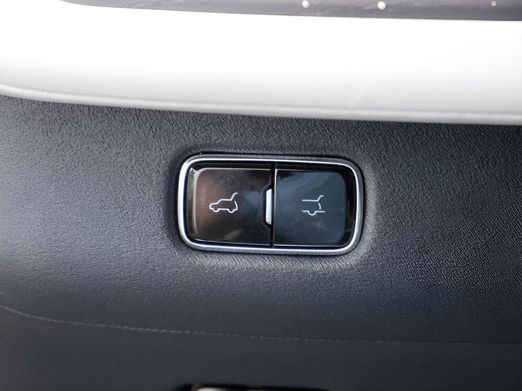 used 2025 Lincoln Navigator car, priced at $103,345
