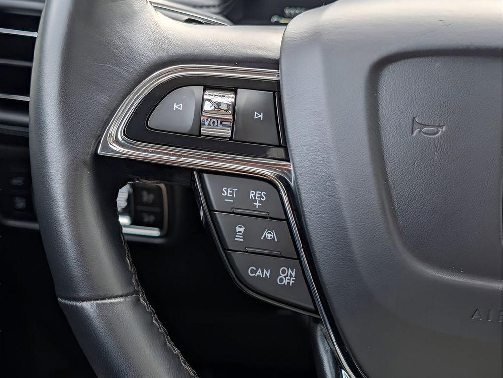 used 2023 Lincoln Nautilus car, priced at $43,995