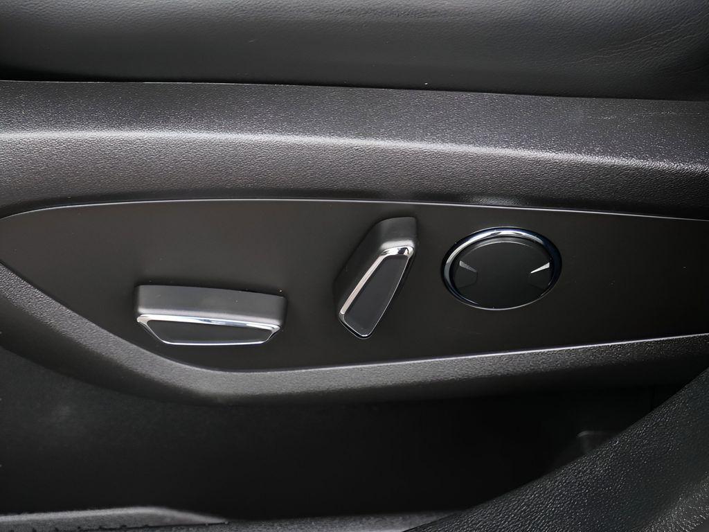 used 2023 Lincoln Nautilus car, priced at $43,245