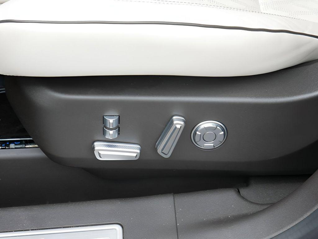 used 2024 Lincoln Nautilus car, priced at $58,690