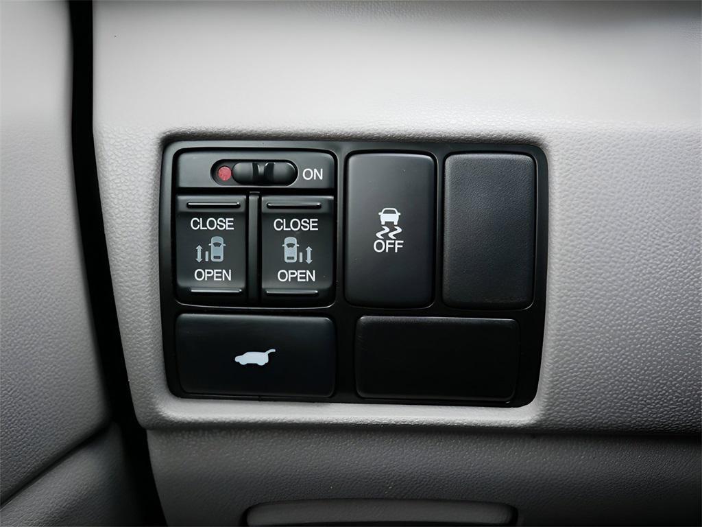 used 2011 Honda Odyssey car, priced at $5,688