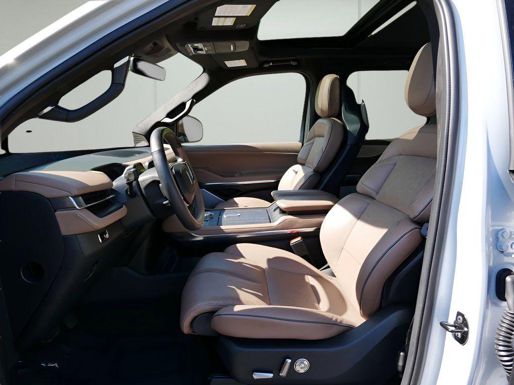 used 2025 Lincoln Navigator car, priced at $102,845