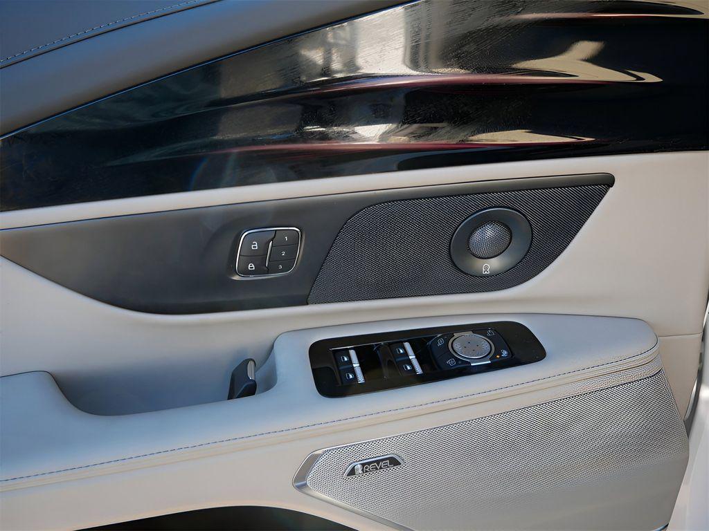 used 2024 Lincoln Nautilus car, priced at $48,595