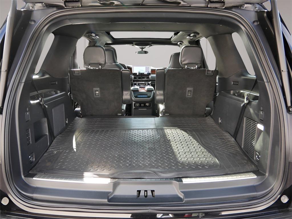 used 2024 Lincoln Navigator car, priced at $64,995