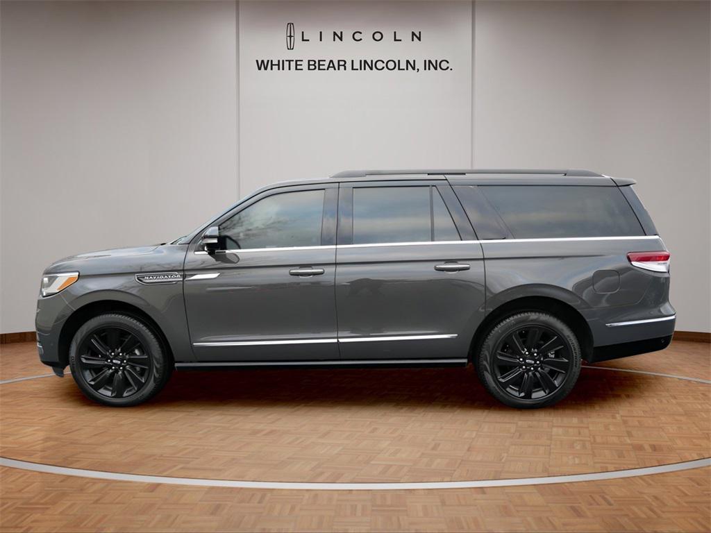 used 2024 Lincoln Navigator car, priced at $79,988