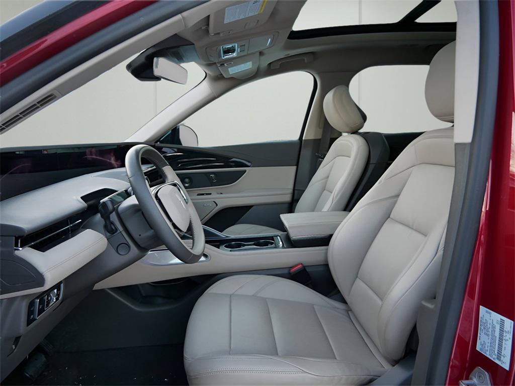 used 2025 Lincoln Nautilus car, priced at $50,797