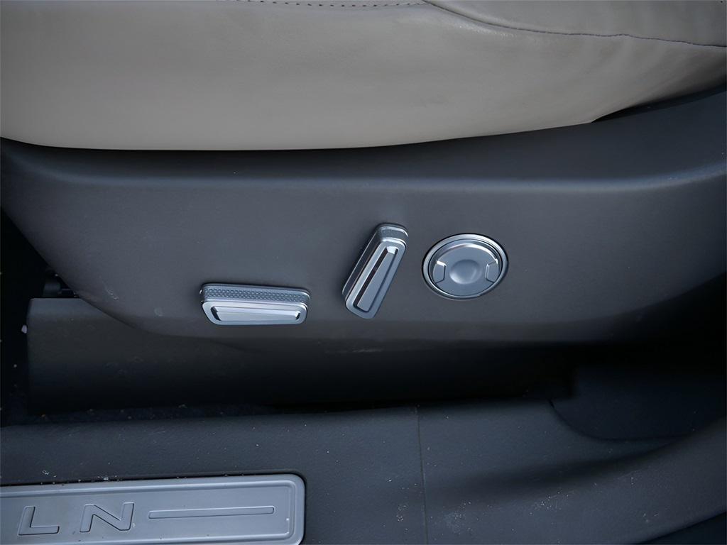 used 2025 Lincoln Nautilus car, priced at $50,797