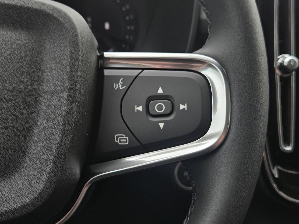 new 2026 Volvo XC40 car, priced at $40,795