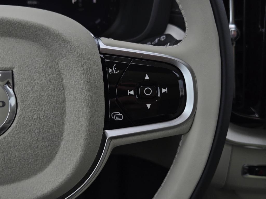 new 2026 Volvo XC60 car
