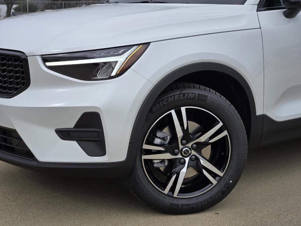 new 2026 Volvo XC40 car, priced at $43,495