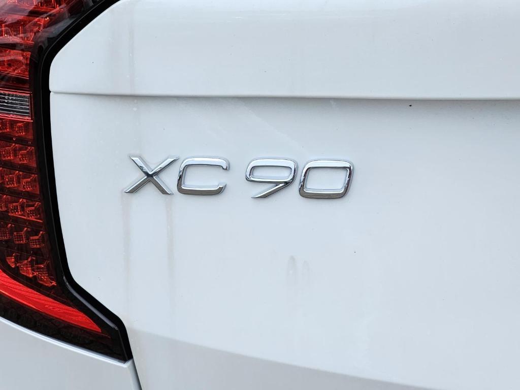new 2025 Volvo XC90 Plug-In Hybrid car, priced at $65,805