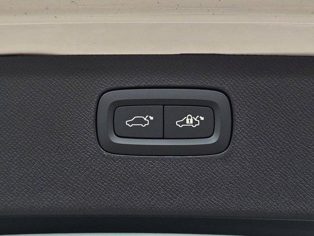 new 2025 Volvo XC90 Plug-In Hybrid car, priced at $72,805