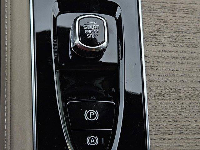 new 2025 Volvo XC90 Plug-In Hybrid car, priced at $72,805