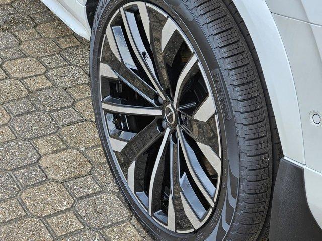 new 2025 Volvo XC90 Plug-In Hybrid car, priced at $72,805