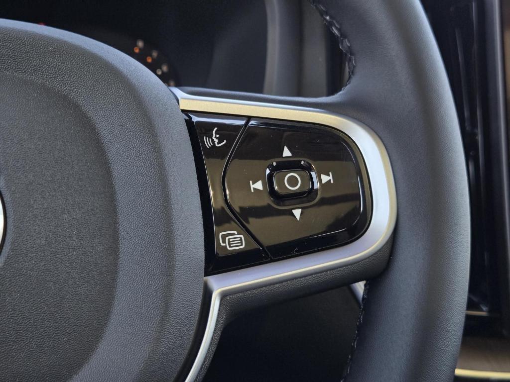 new 2026 Volvo XC60 car, priced at $55,605