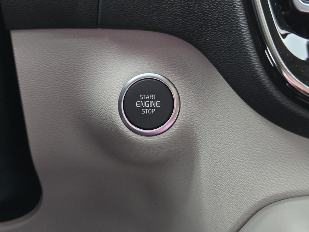 new 2026 Volvo XC40 car, priced at $47,650