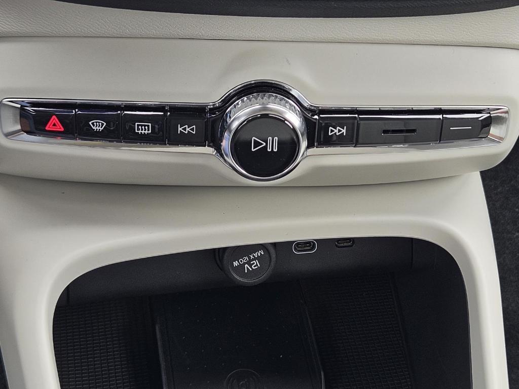 new 2026 Volvo XC40 car, priced at $47,650