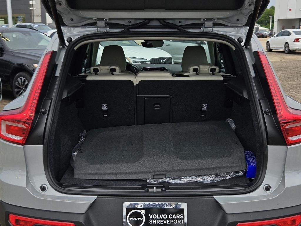 new 2026 Volvo XC40 car, priced at $47,650