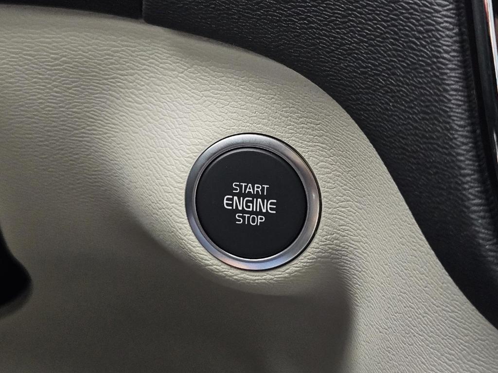 new 2026 Volvo XC40 car, priced at $47,650