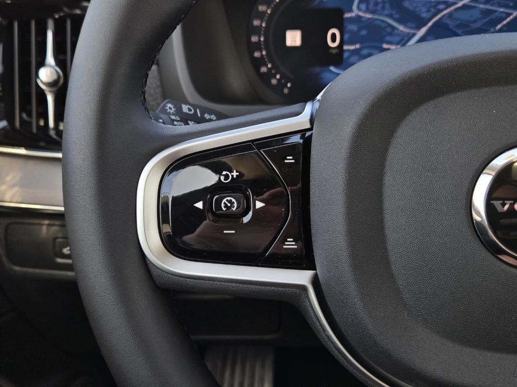 new 2026 Volvo XC90 Plug-In Hybrid car