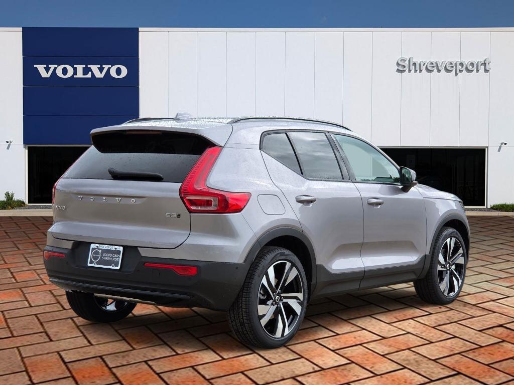 new 2026 Volvo XC40 car