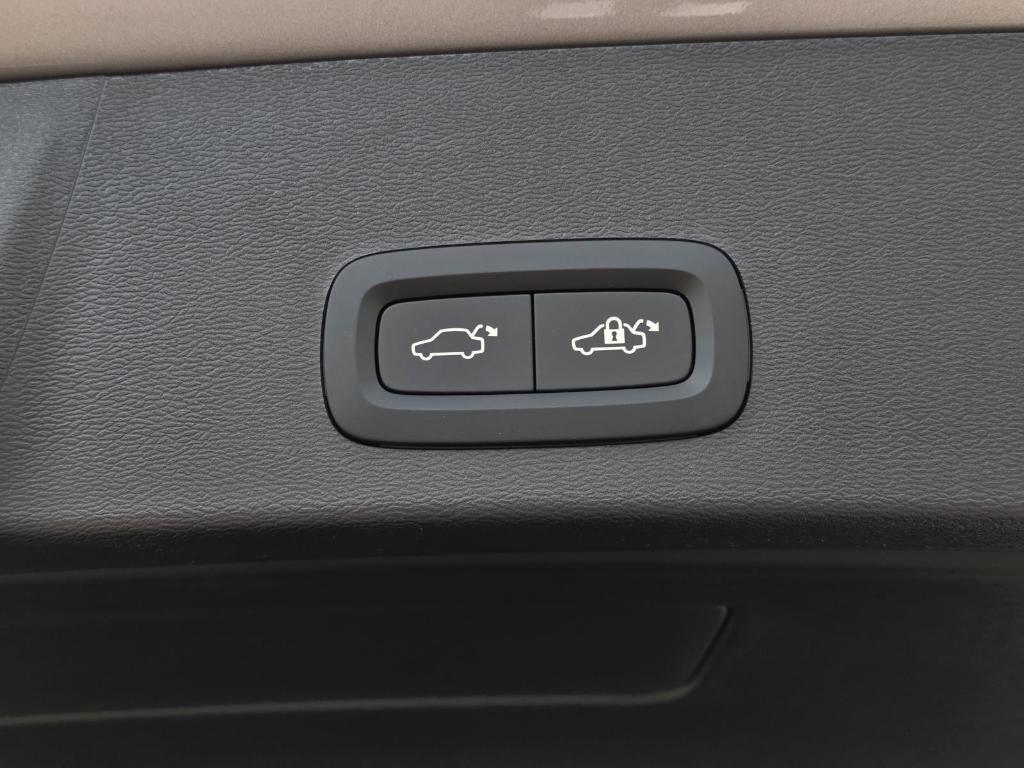 new 2026 Volvo XC40 car