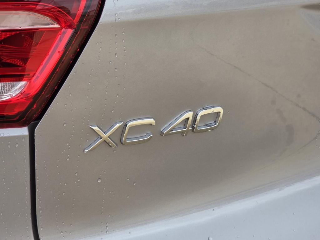 new 2026 Volvo XC40 car