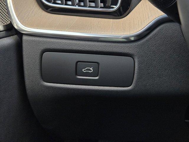 new 2026 Volvo XC60 car