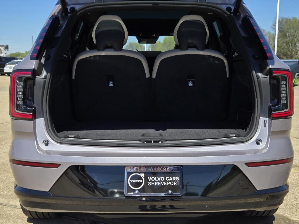 new 2026 Volvo EX90 car, priced at $78,890