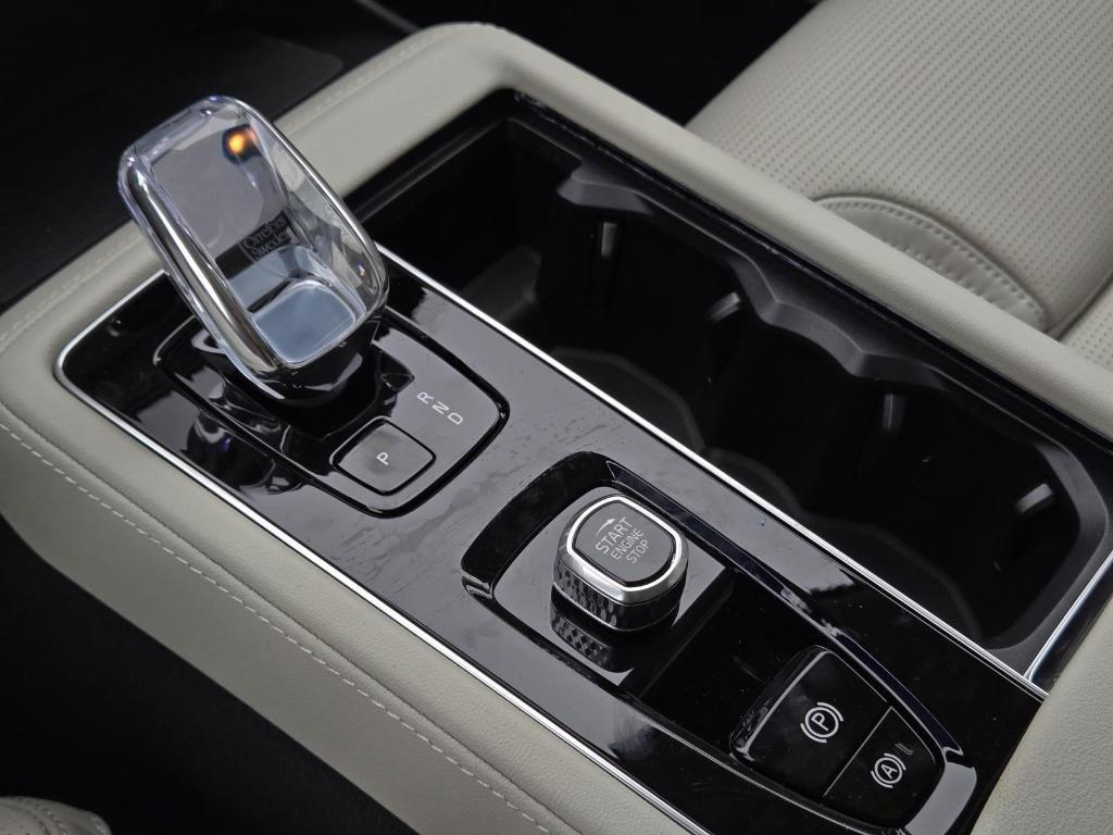 new 2026 Volvo XC90 car, priced at $72,155