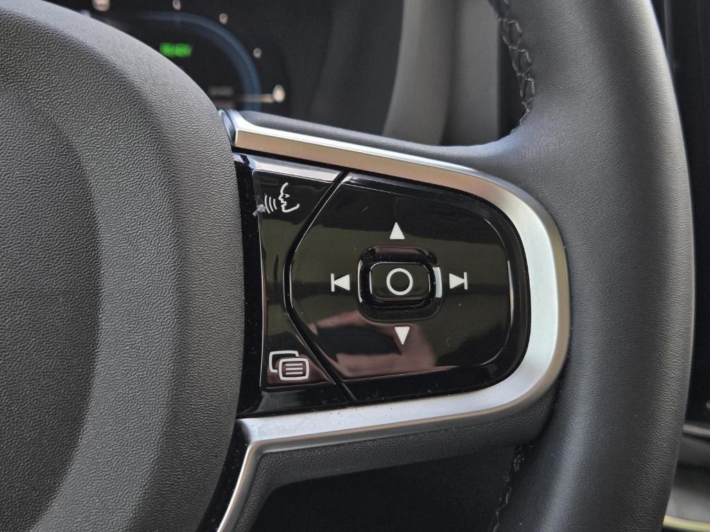 new 2025 Volvo XC60 Plug-In Hybrid car, priced at $48,000