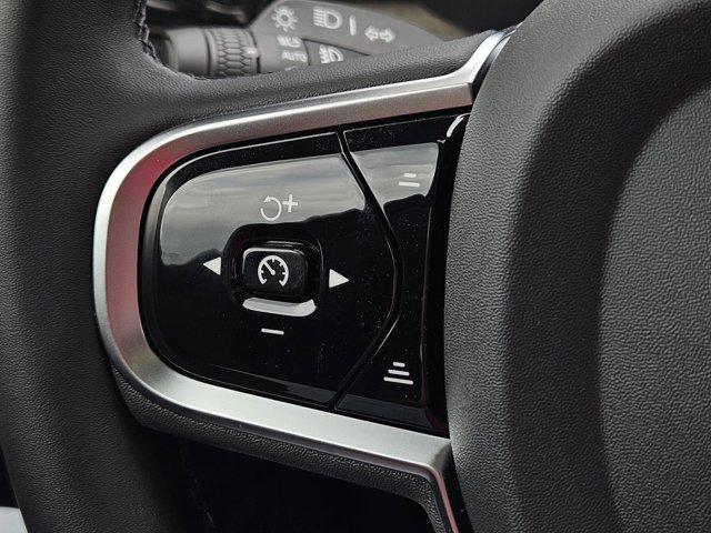 new 2025 Volvo XC90 car, priced at $59,145